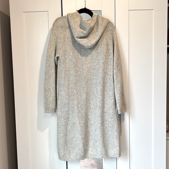 NWOT Aritzia The Group Ammonius Sweater in Winter White - Picture 8 of 8